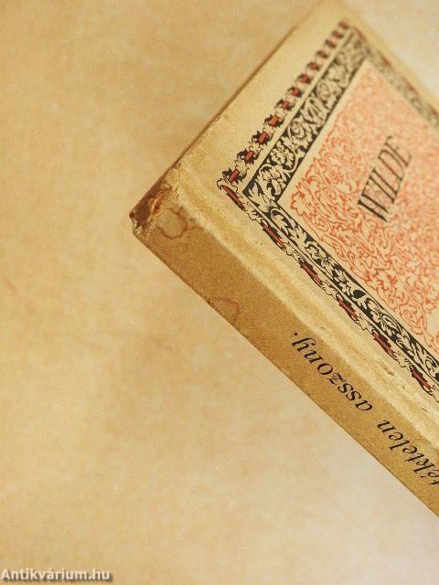 A szent kurtizán vagy a drágaköves asszony/A jelentéktelen asszony