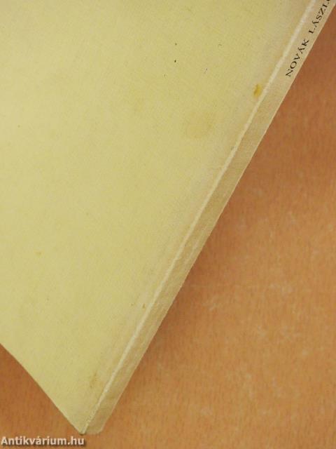 Fejfák a Duna-Tisza közén (dedikált példány)