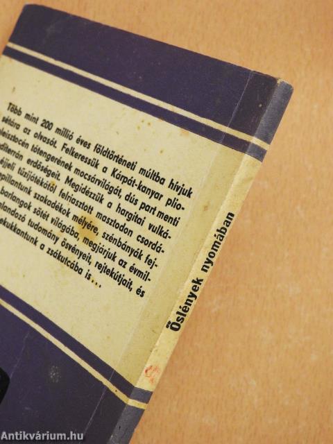 Őslények nyomában (dedikált példány)