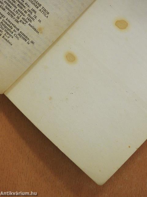 Őslények nyomában (dedikált példány)