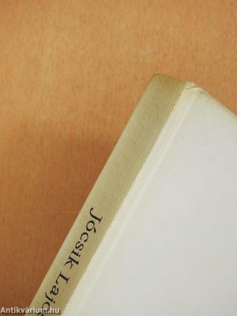 Hét ember meg egy fél (dedikált példány)