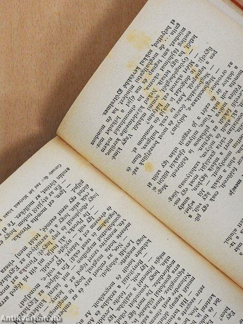 Ami két miatyánk között van I-II.