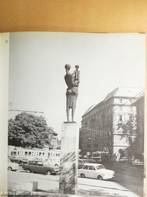 A százéves Budapest szobraiból