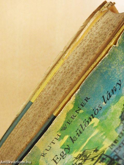 Egy különös lány