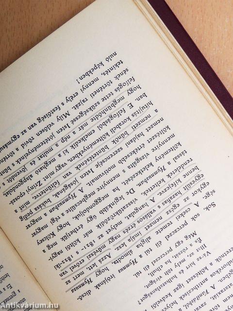 "53 kötet a Magyar Remekirók sorozatból (nem teljes sorozat)"