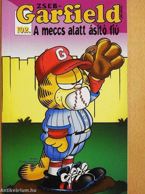 A meccs alatt ásító fiú