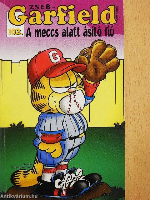 A meccs alatt ásító fiú