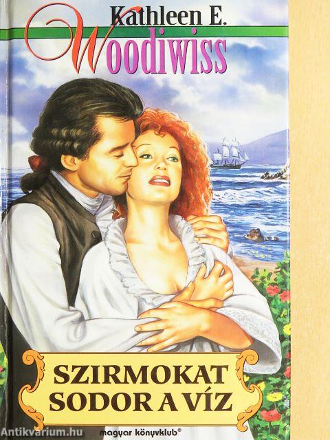 Szirmokat sodor a víz