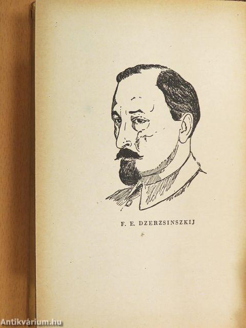 Válogatott cikkek és beszédek