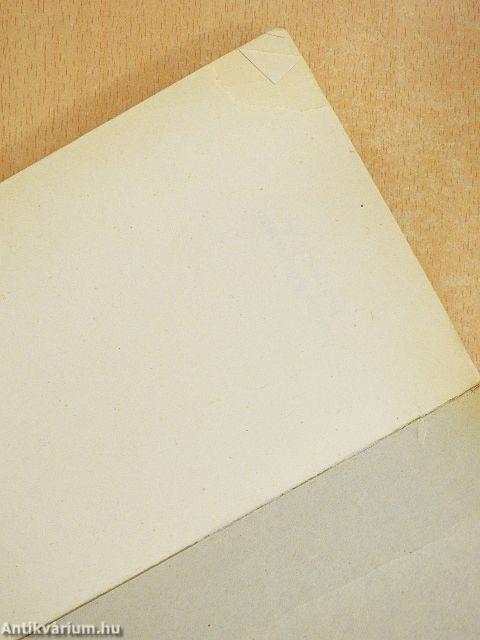 A folyón át a fák közé