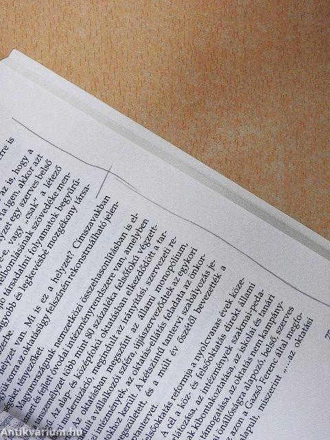 Fehér könyv a közoktatásról