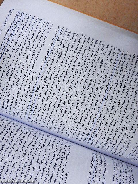 Politikai krízisek Európa peremén: a Kaukázustól a Brit-szigetekig