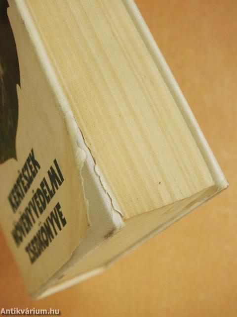 Kertészek növényvédelmi zsebkönyve