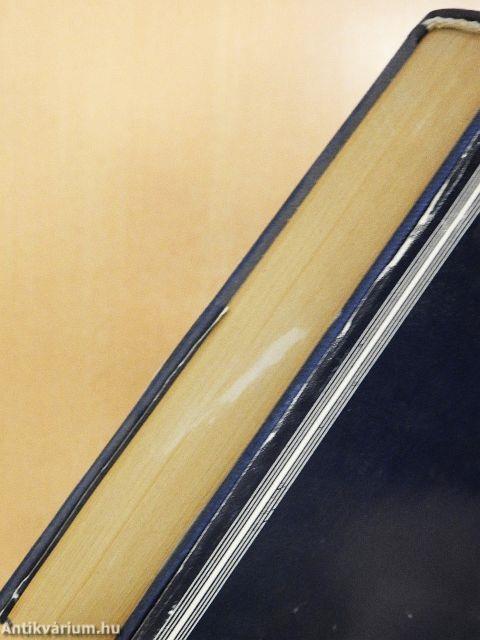 Két forradalom tüzében