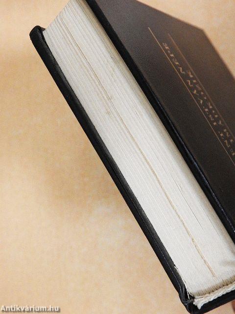 Szent István népe imádkozik