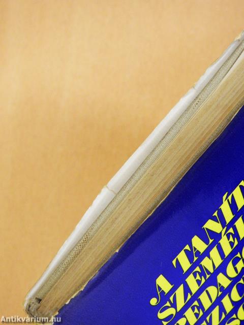 A tanító személyiségének pedagógiai-pszichológiai vizsgálata (dedikált példány)