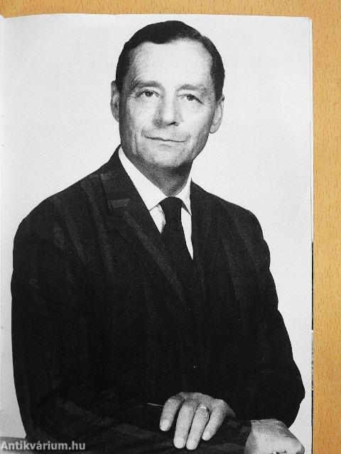 Amit Wass Albertről tudni illik