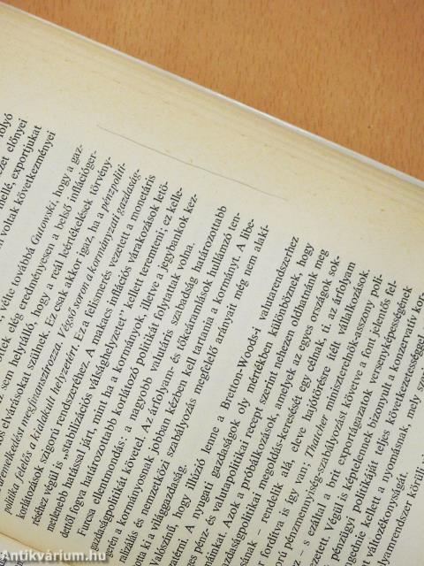 Világméretű pénzügyi egyensúlyhiány (dedikált példány)