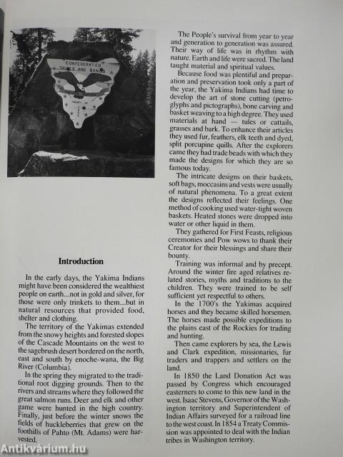 Pow-wow and other Yakima Indian traditions (dedikált példány)