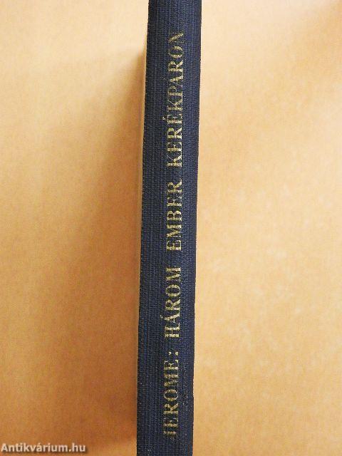 Három ember kerékpáron