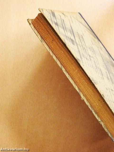 Három ember kerékpáron