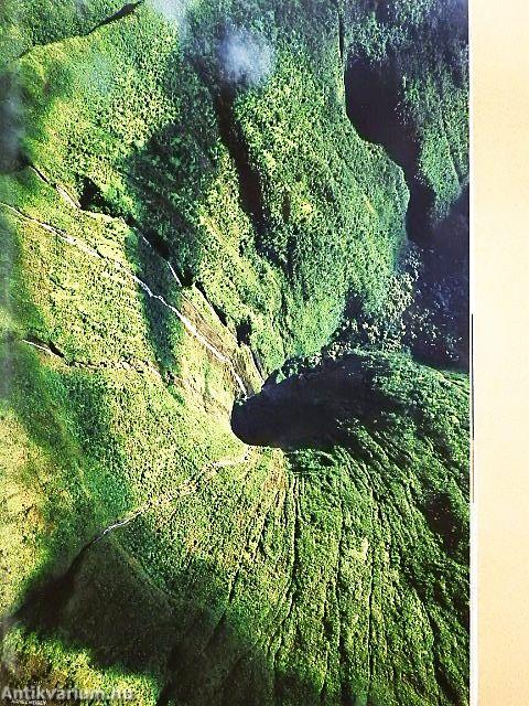 National Geographic December 2002