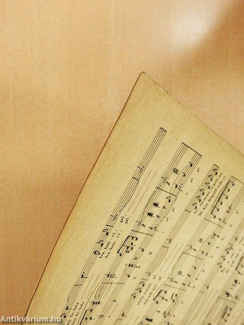 Két piciny fehér balettcipő