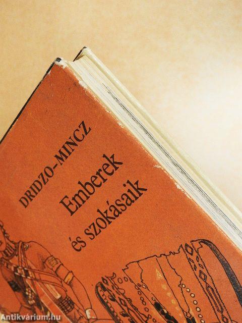 Emberek és szokásaik