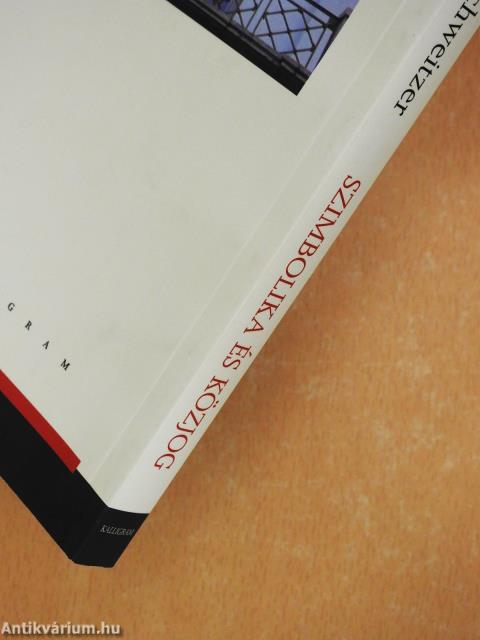 Szimbolika és közjog (kétszeresen dedikált példány)