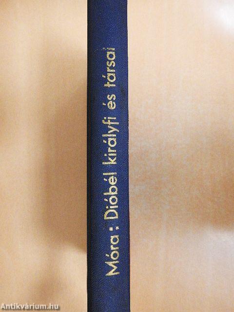 Dióbél királyfi és társai