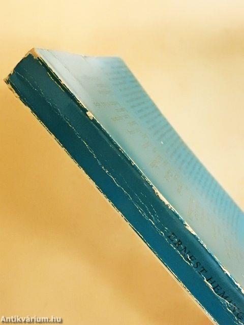 Búcsú a fegyverektől