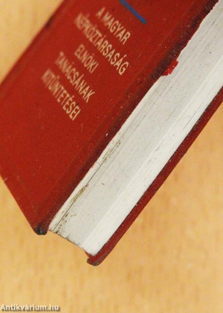 A Magyar Népköztársaság Elnöki Tanácsának kitüntetései (minikönyv) (számozott)