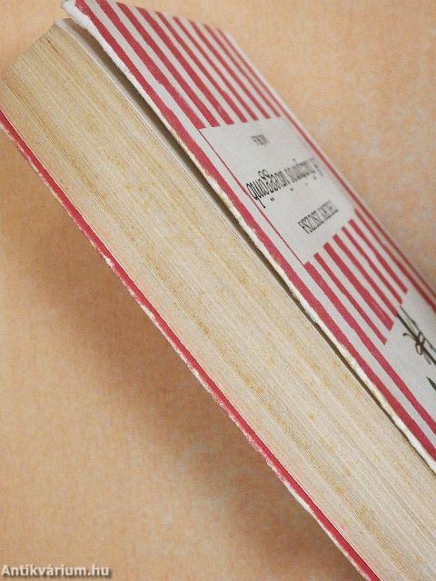 A tűzpiros üveggömb