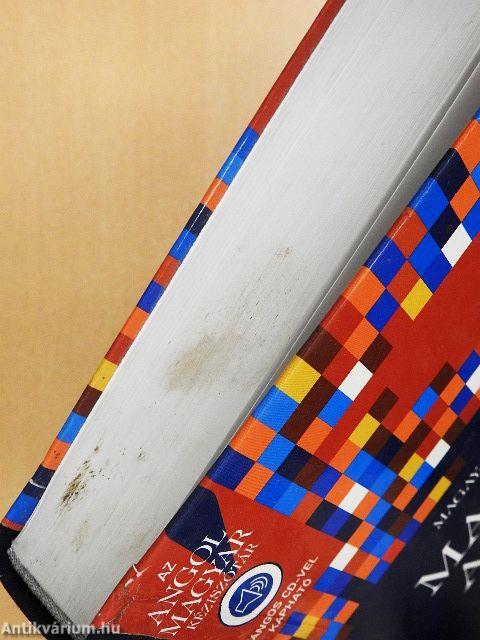 Magyar-angol kéziszótár 