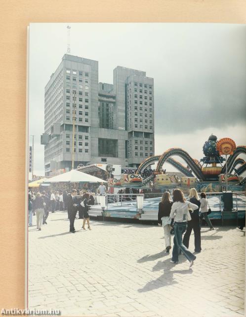 CCCP. Cosmic Communist Constructions Photographed