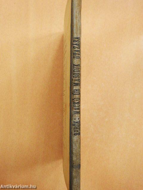 Mackó úr második utazása