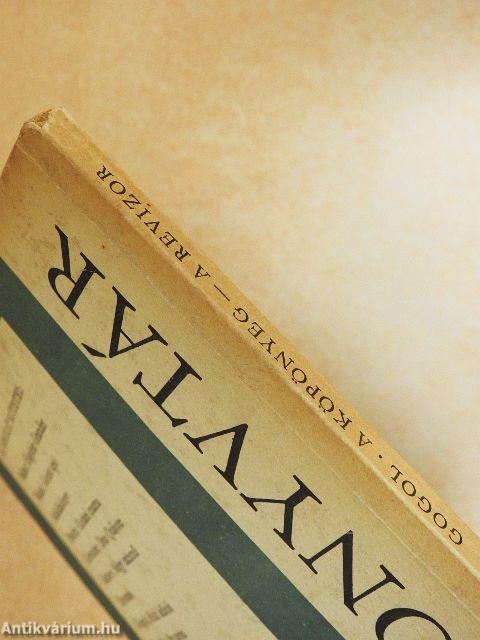 A köpönyeg/A revizor