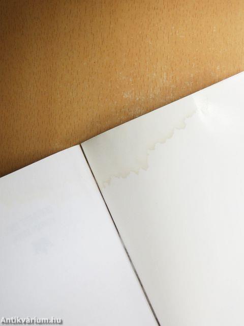 Fél lábbal a csúcson