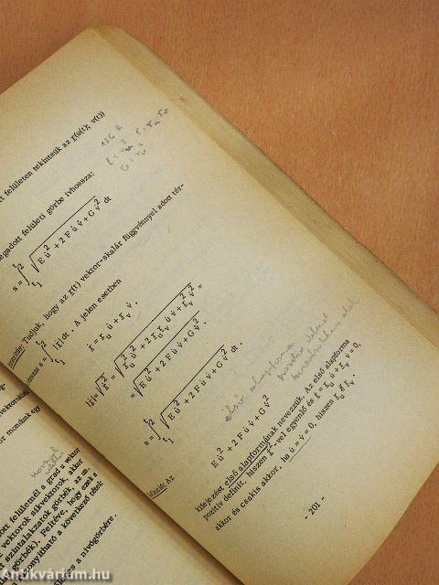 Differenciálgeometria és vektoranalízis