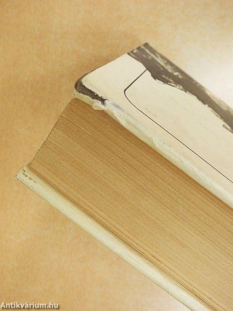 Meztelenek és holtak