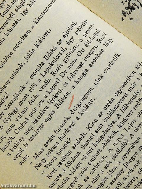 A tűzpiros üveggömb