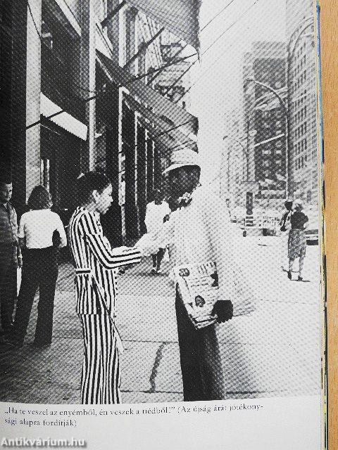 Levélcímünk: Chicago 60615...