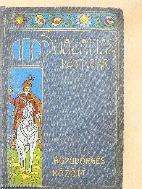 Ágyúdörgés között