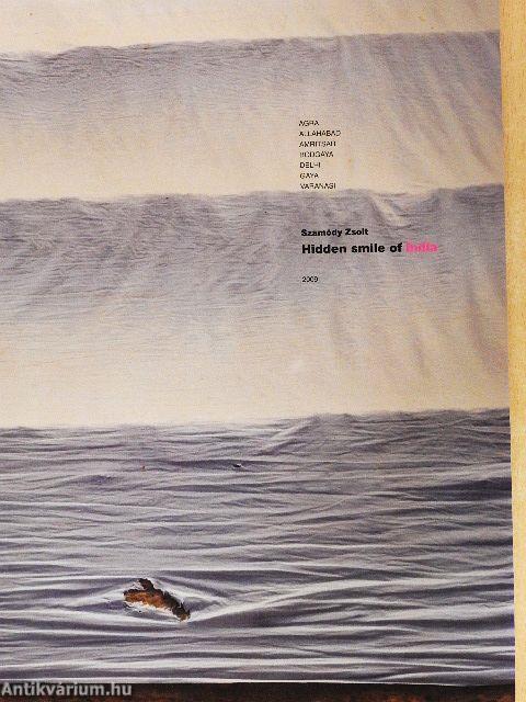 India rejtett mosolya