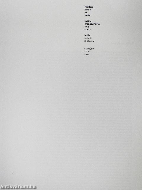 India rejtett mosolya