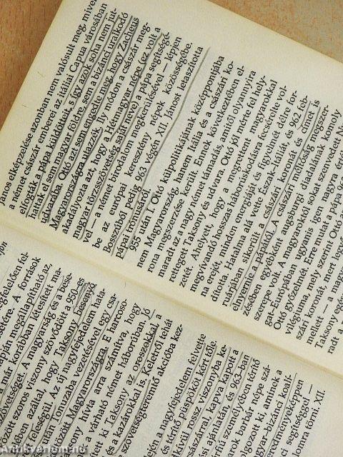 A királyság első százada