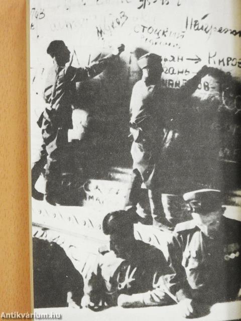 A berchtesgadeni sasfészektől a berlini bunkerig (dedikált példány)