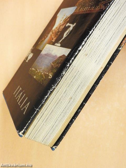 Itália (aláírt példány)