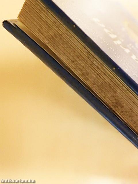 Parazsat evő paripa