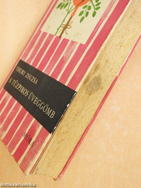 A tűzpiros üveggömb